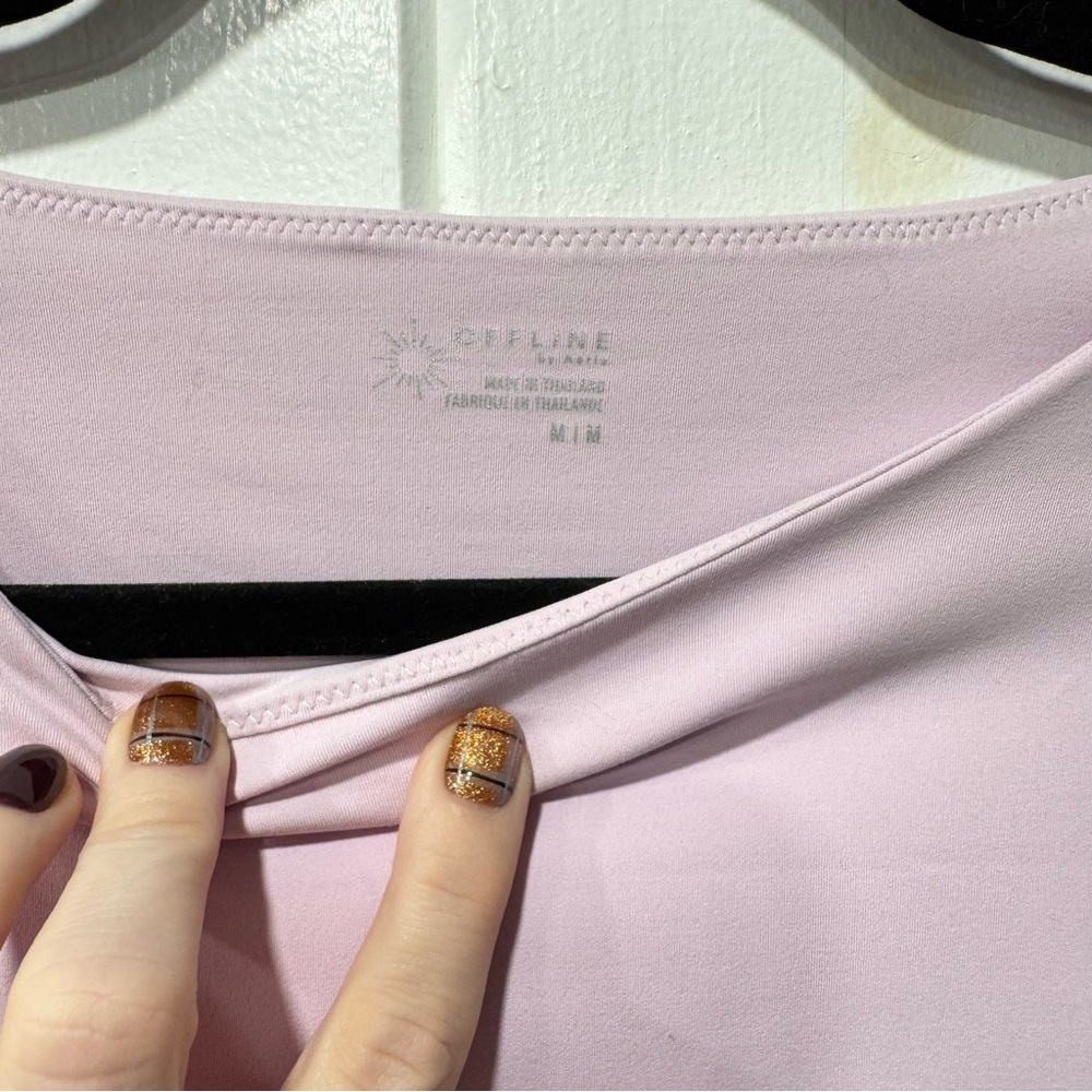 Offline by Aerie - Soft Lilac Short Sleeve Women's Tee ~ Size M - Picture 3 of 7
